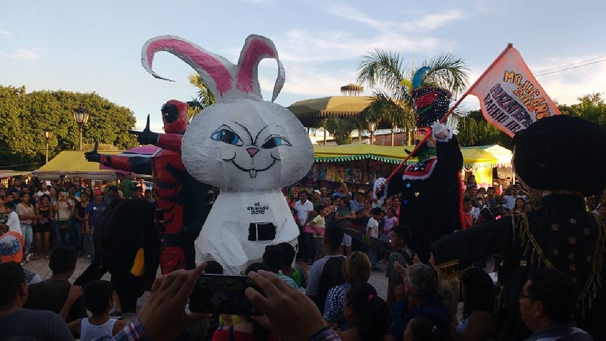 Saldo blanco durante la tradicional mojiganga en Mazatepec