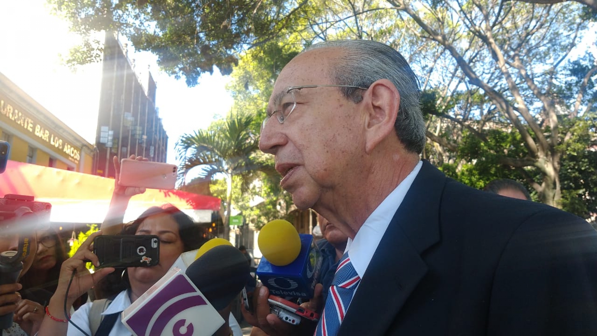 Refiere Educación que se solicitó devolución del ISR aplicado en aguinaldo, ante SAT