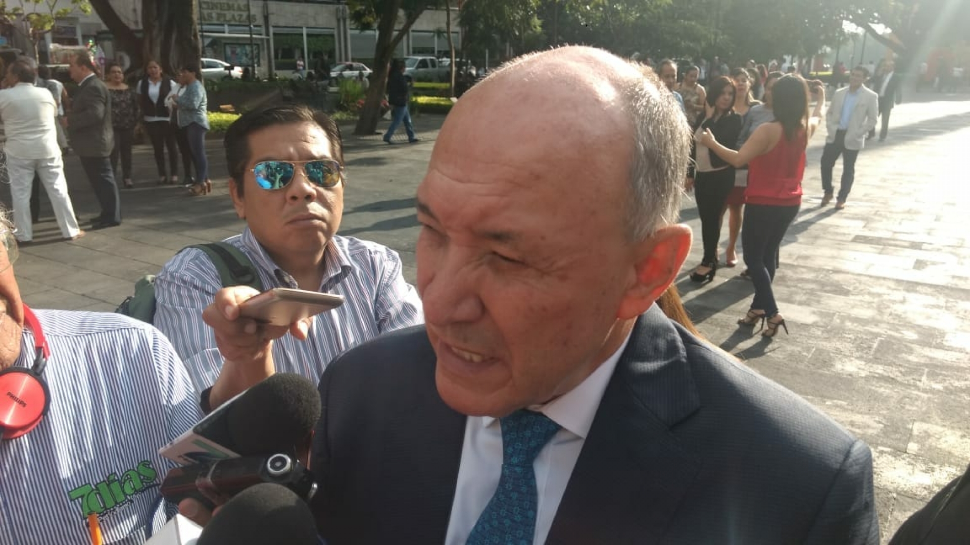 Señala Michel Luna que hay disposición para entregar información