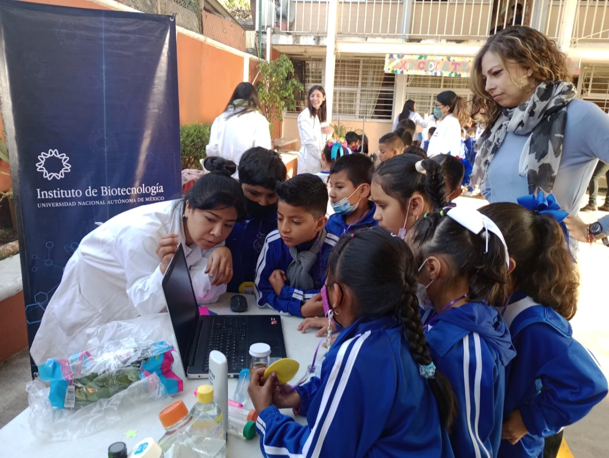 En IBt-UNAM, circuito de actividades científicas con estudiantes de primaria 'Unesco'