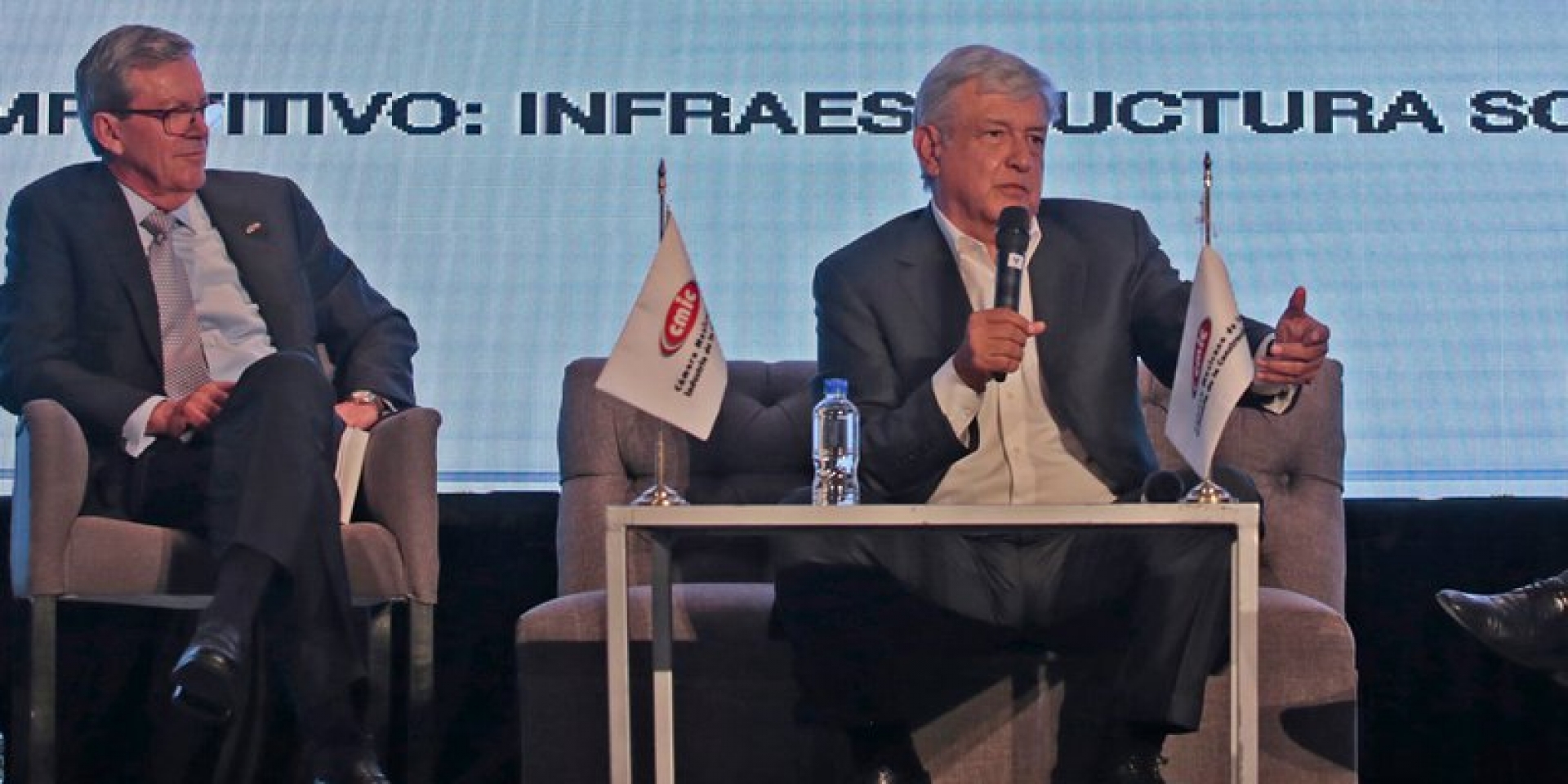 AMLO y empresarios acordaron mesa técnica sobre nuevo aeropuerto