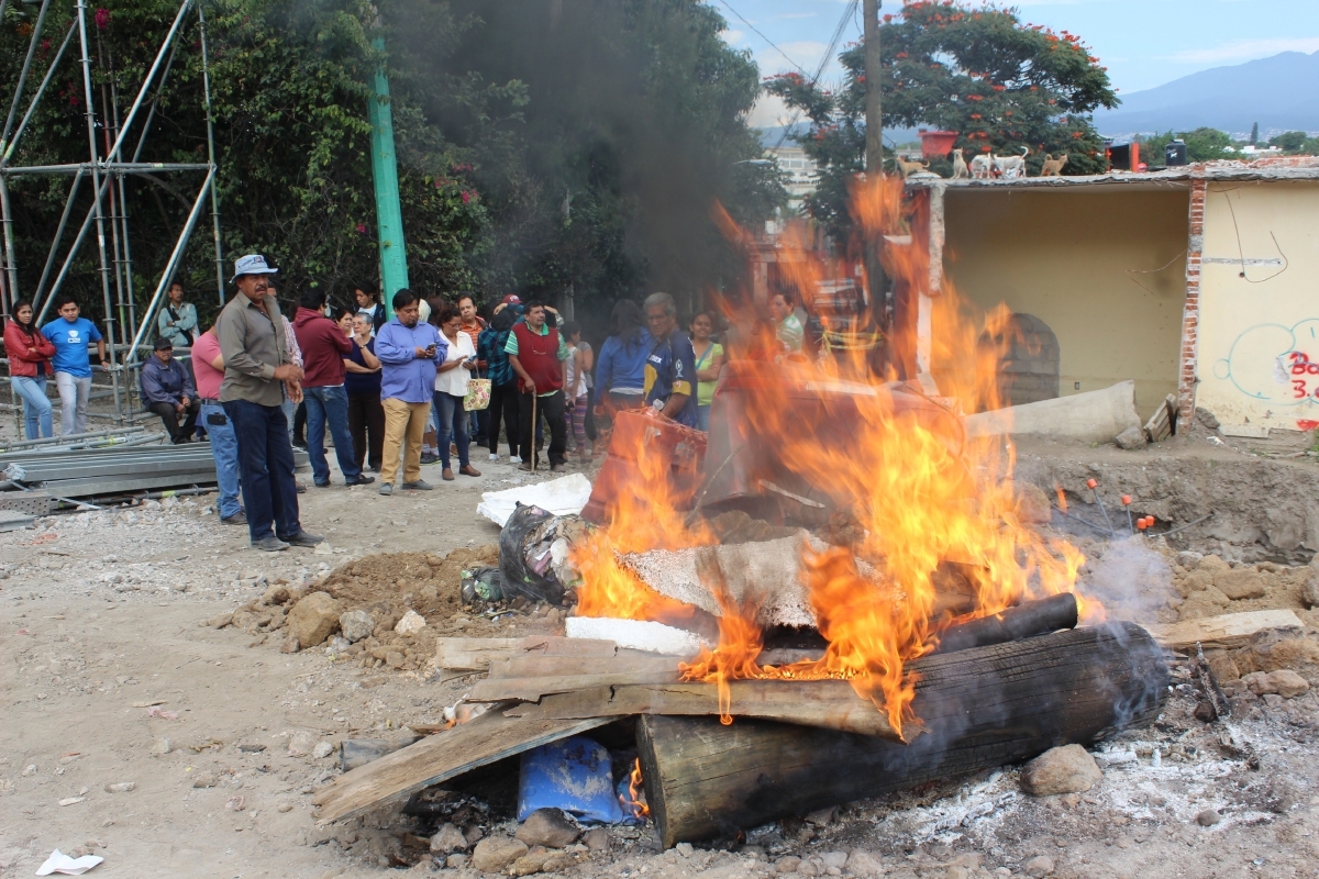 Vecinos reclaman indemnización por obras del Paso Exprés