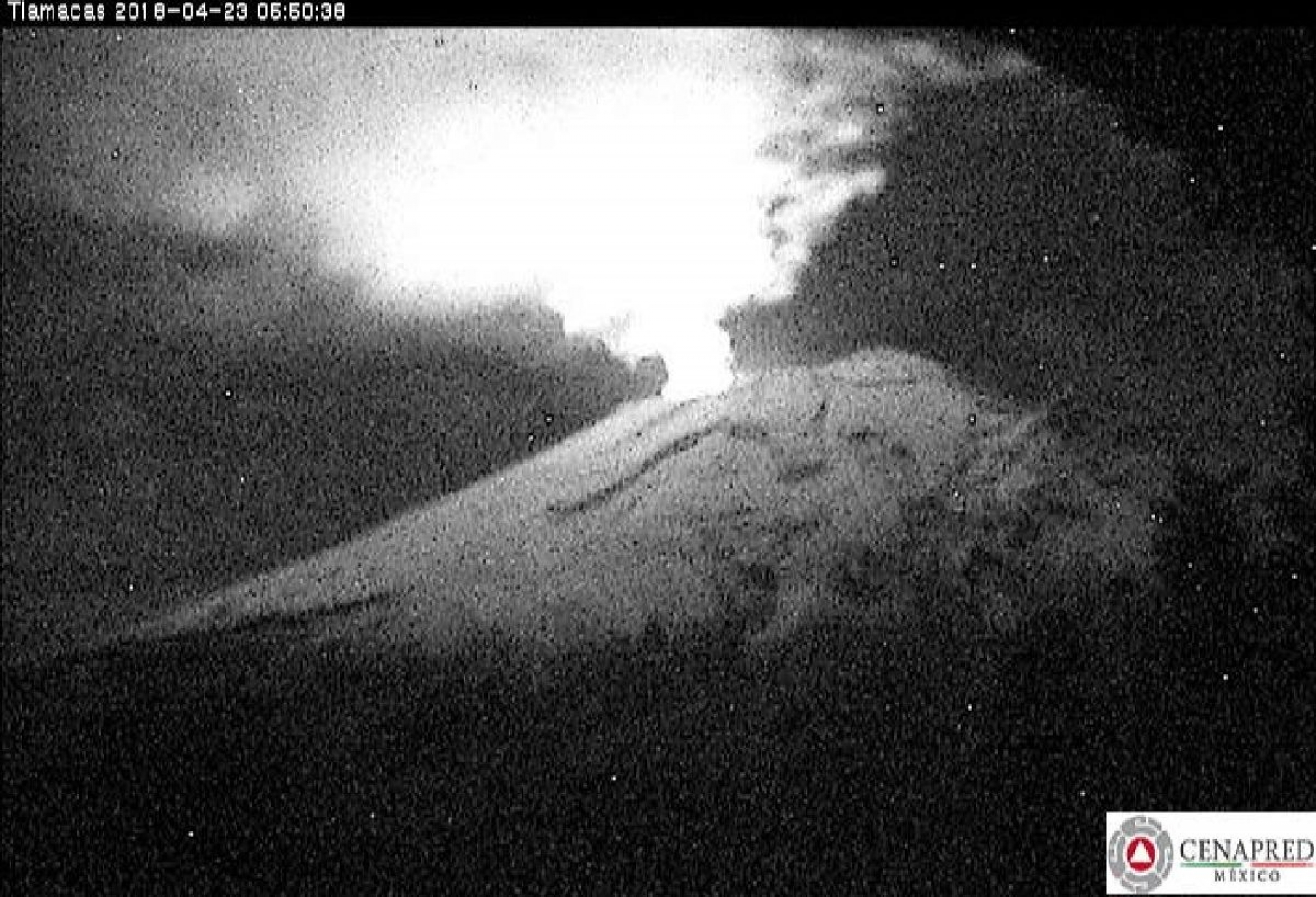 Registra siete explosiones el Popocatépetl