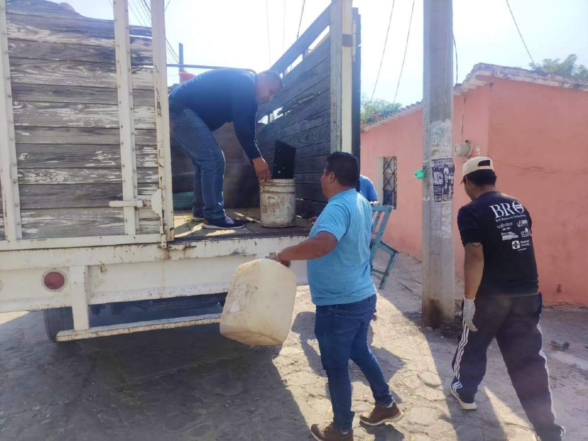 Intensifican descacharrización en Yecapixtla para combatir el dengue
