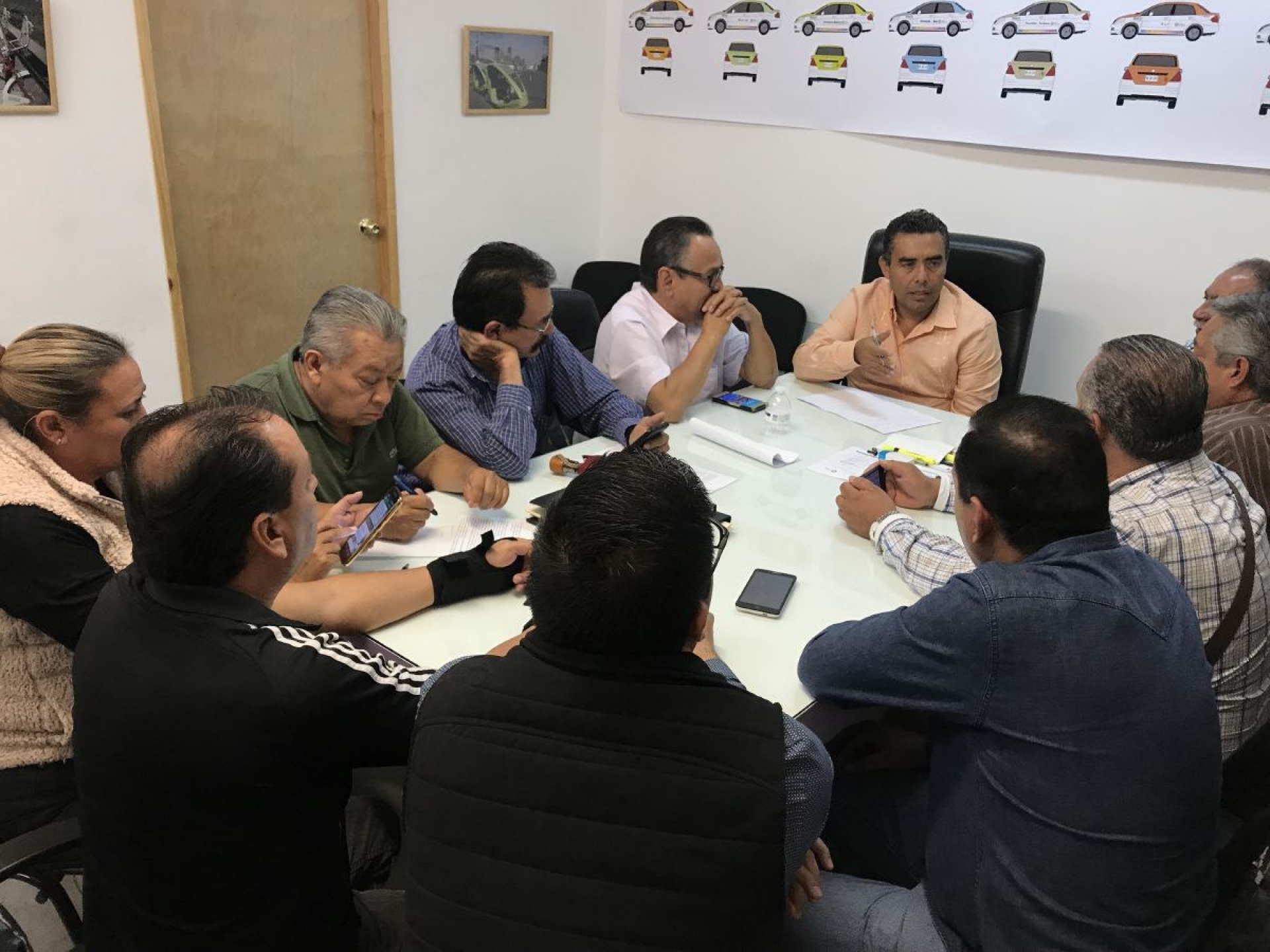Piden que David Martínez renuncie ya a la SMyT