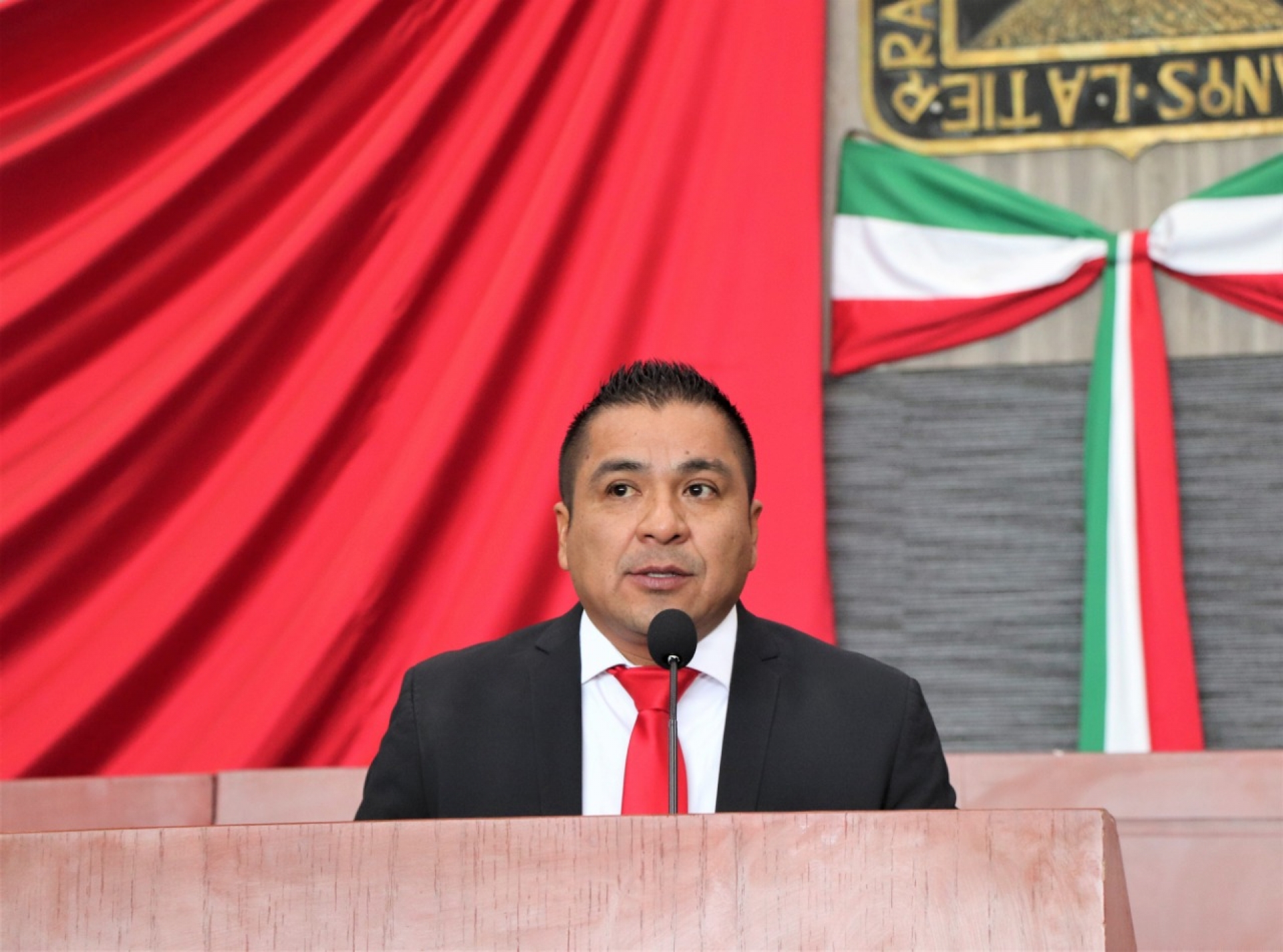 Presentan iniciativa para eliminar requisito de renovar actas de nacimiento
