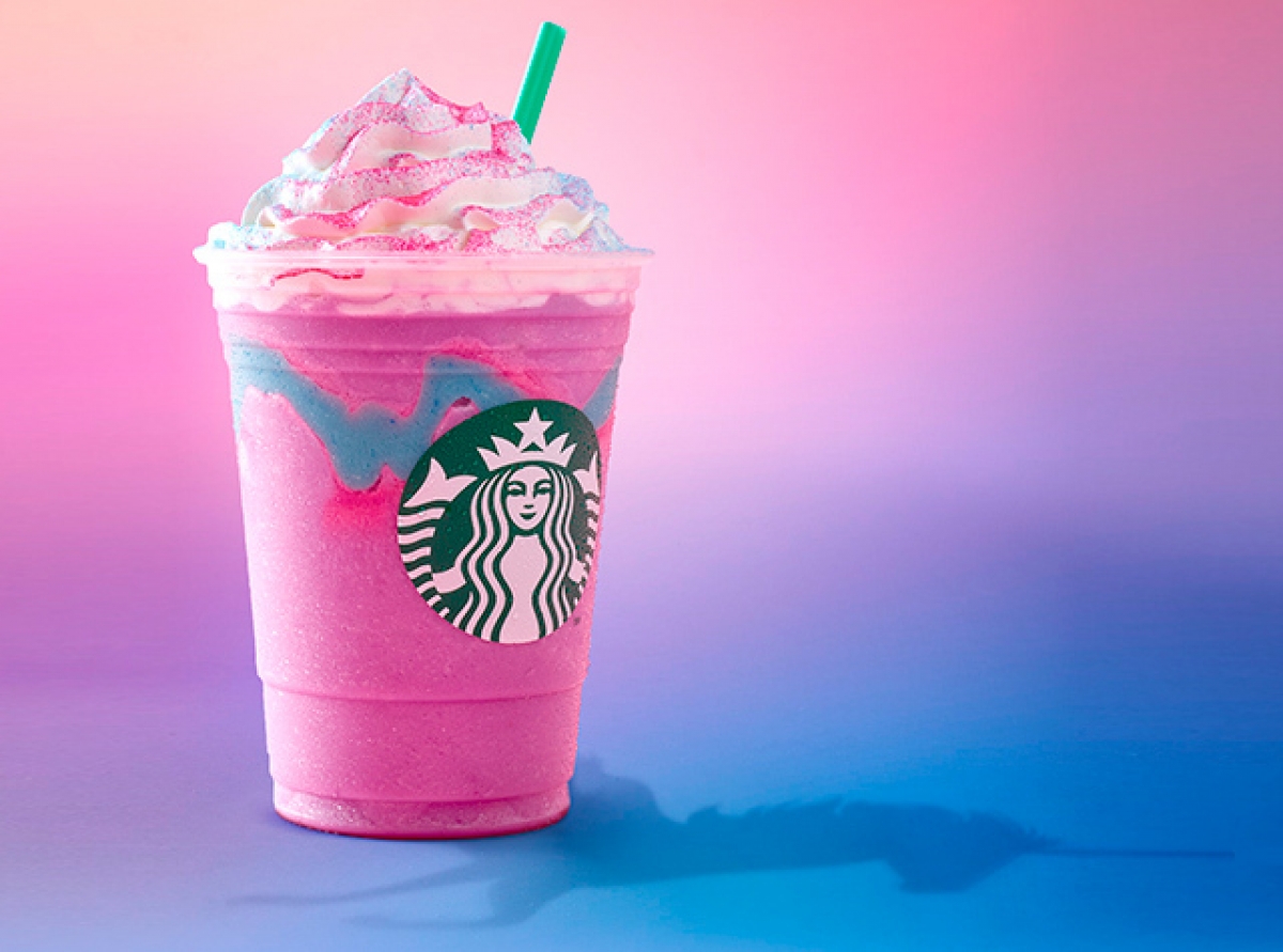 Más allá de las calorías: ¿por qué tomar bebidas como el Unicorn Frapuccino no es una buena idea?