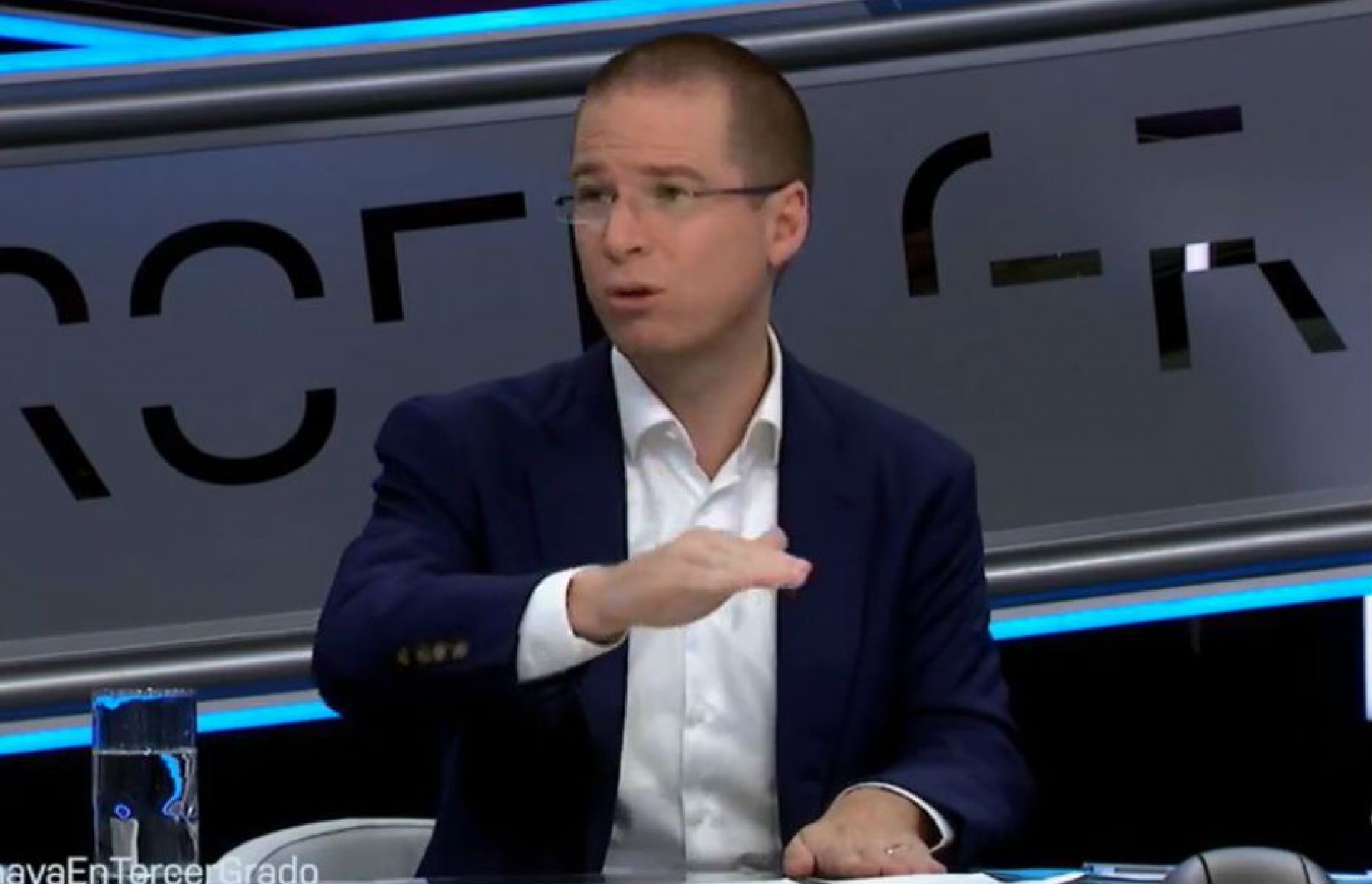 Anaya en Televisa: rechaza interés en negociar con Peña, lanza nuevo guiño a Zavala y evade varias preguntas
