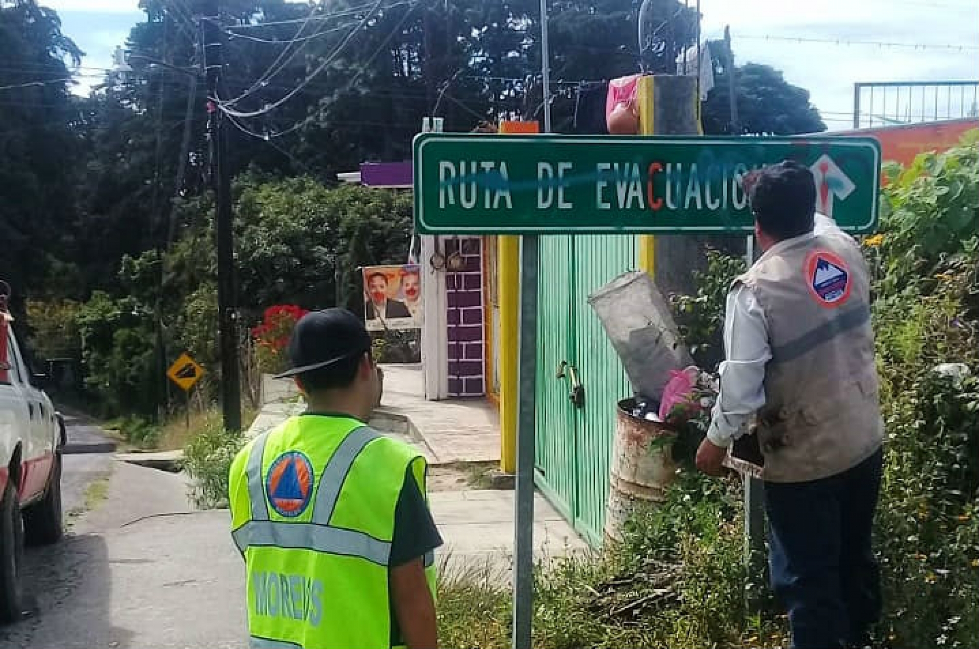Supervisa CEPCM señalización en rutas de evacuación del volcán Popocatépetl