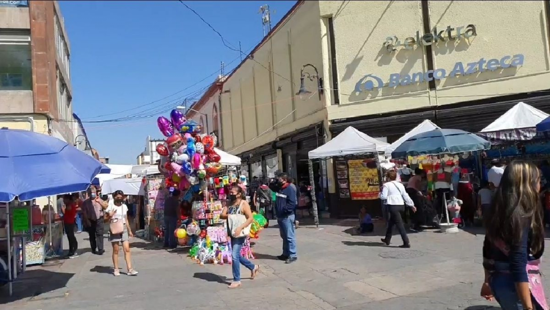 Ambulantes mantienen actividades en el primer cuadro de Cuautla
