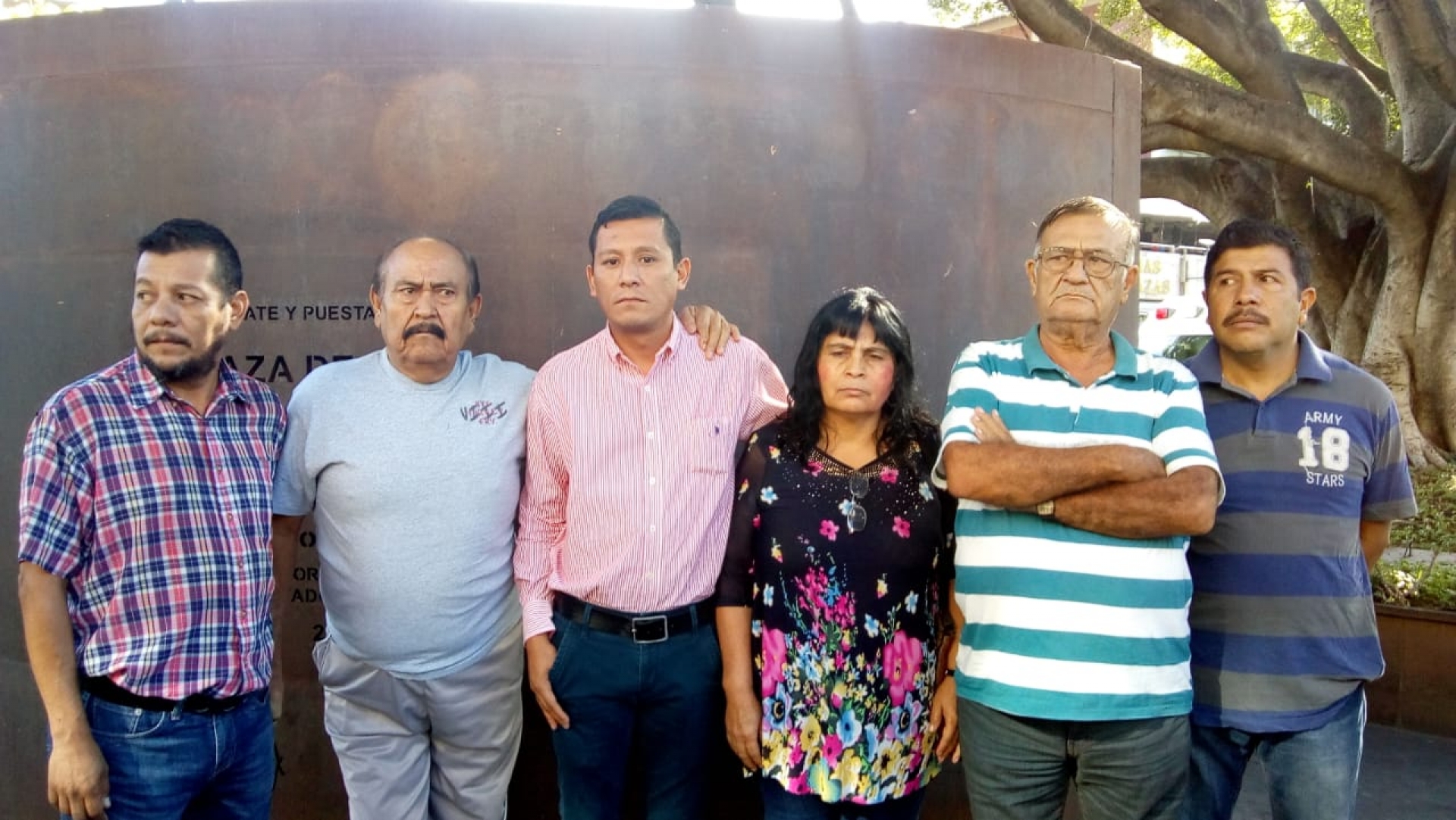 Exigen justicia familiares de estudiantes de prepa de Jojutla asesinados