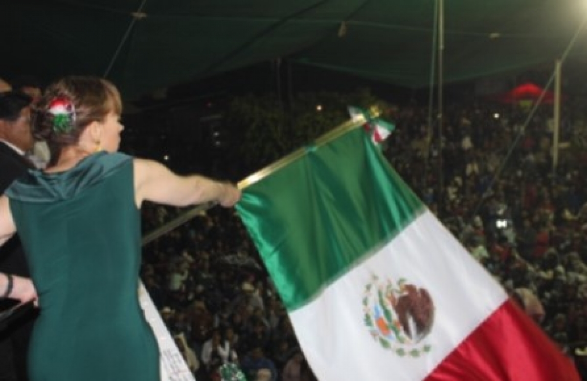Ana Haro Sánchez encabezó las celebraciones por el aniversario de la Independencia