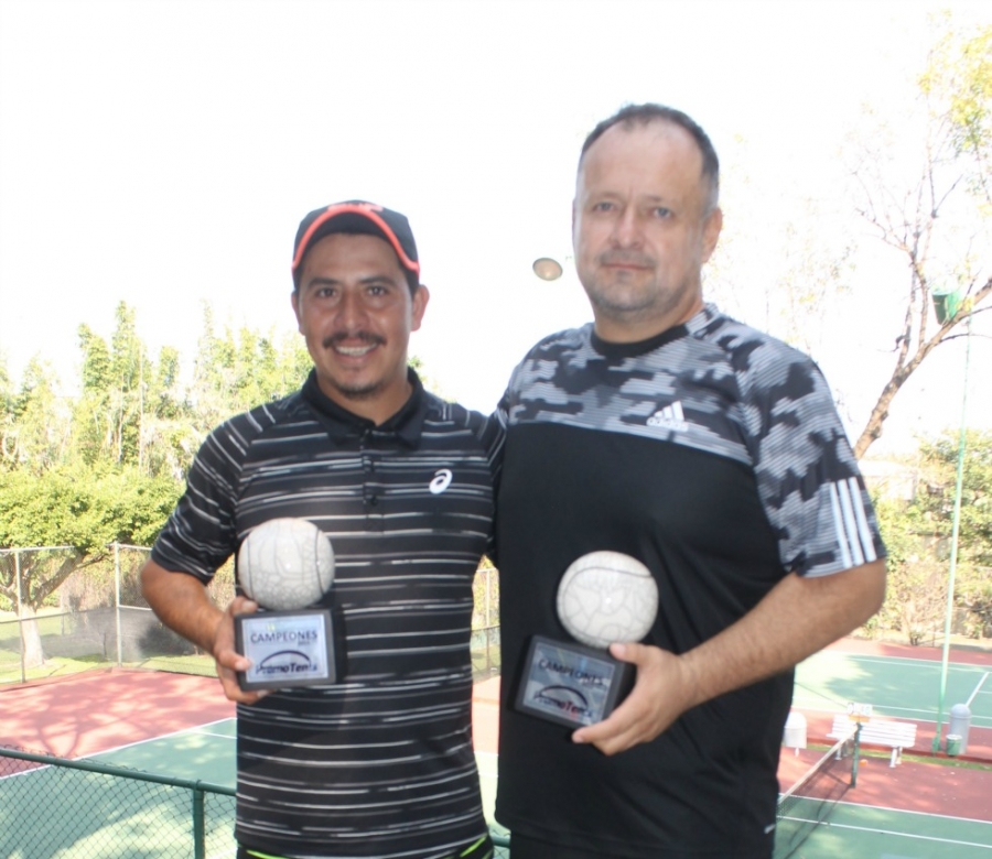 Fabián Lara y Fernando Tamayo, campeones del Torneo Nacional de Médicos 2015