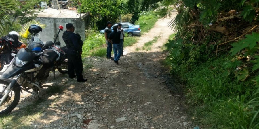 Encuentran cadáver en un terreno baldío, en Jiutepec