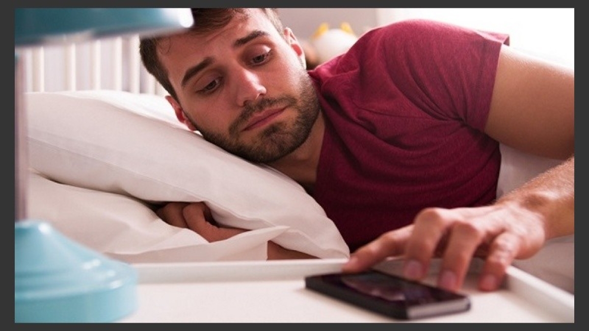 Posponer la alarma del despertador le está causando serios daños a tu cerebro