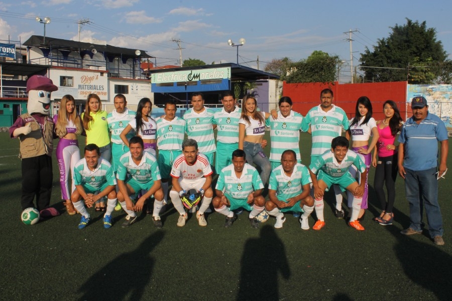 Polvo de Estrellas busca brillar en los 16vos de final