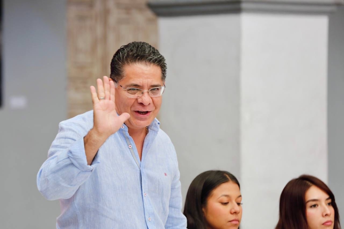 Confirma Rabindranath que participará en la encuesta para candidato a gobernador