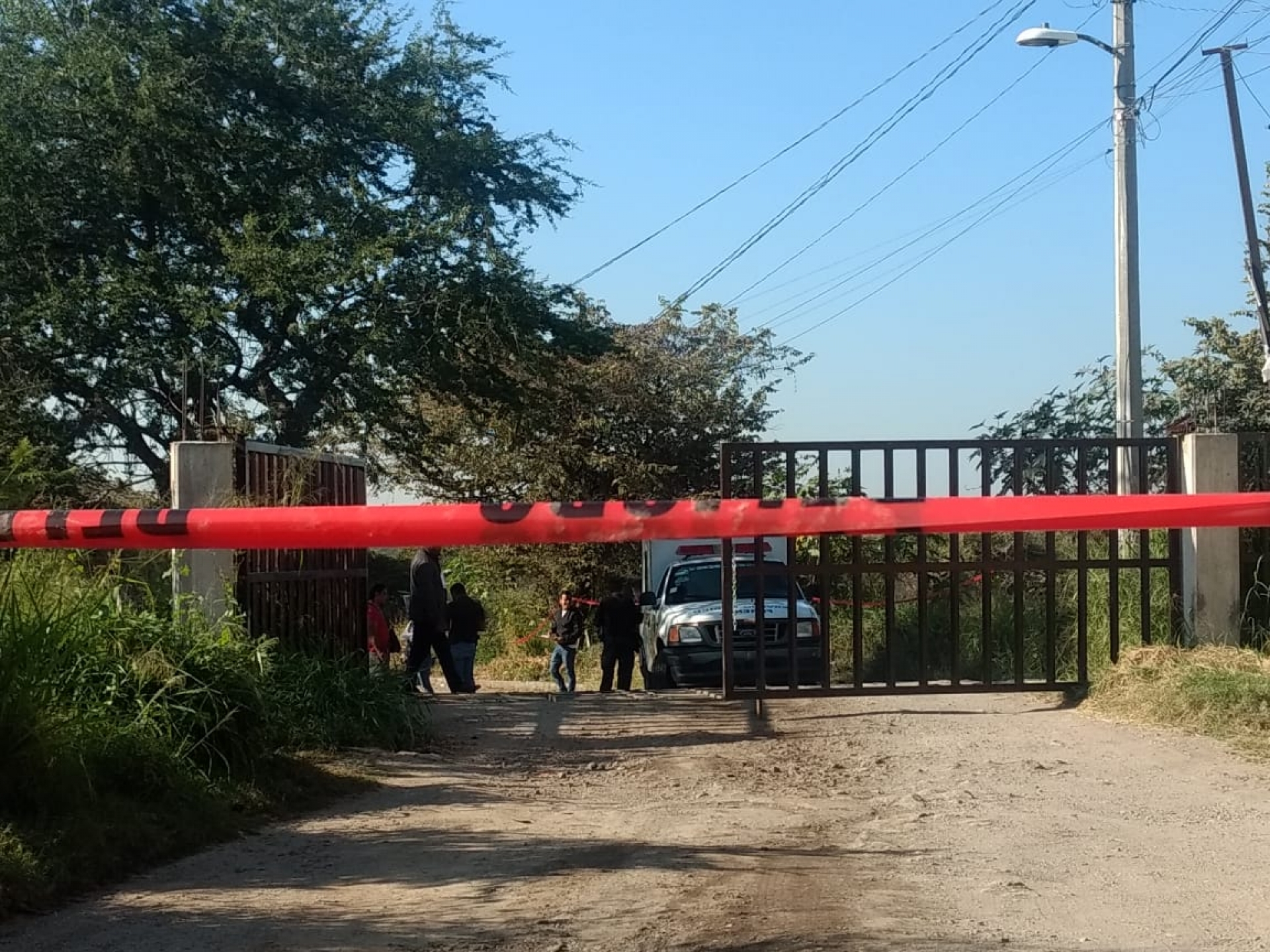 Hallan cadáver degollado en Jiutepec