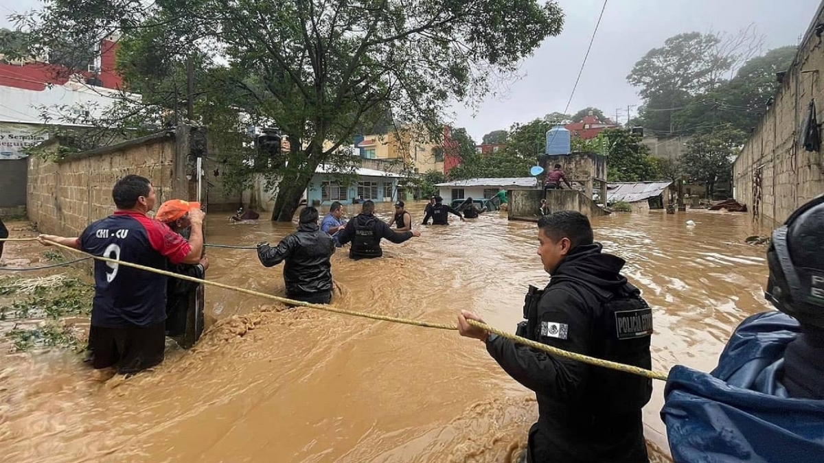 AMLO visitará Veracruz para definir plan de apoyo a damnificados tras paso de Grace