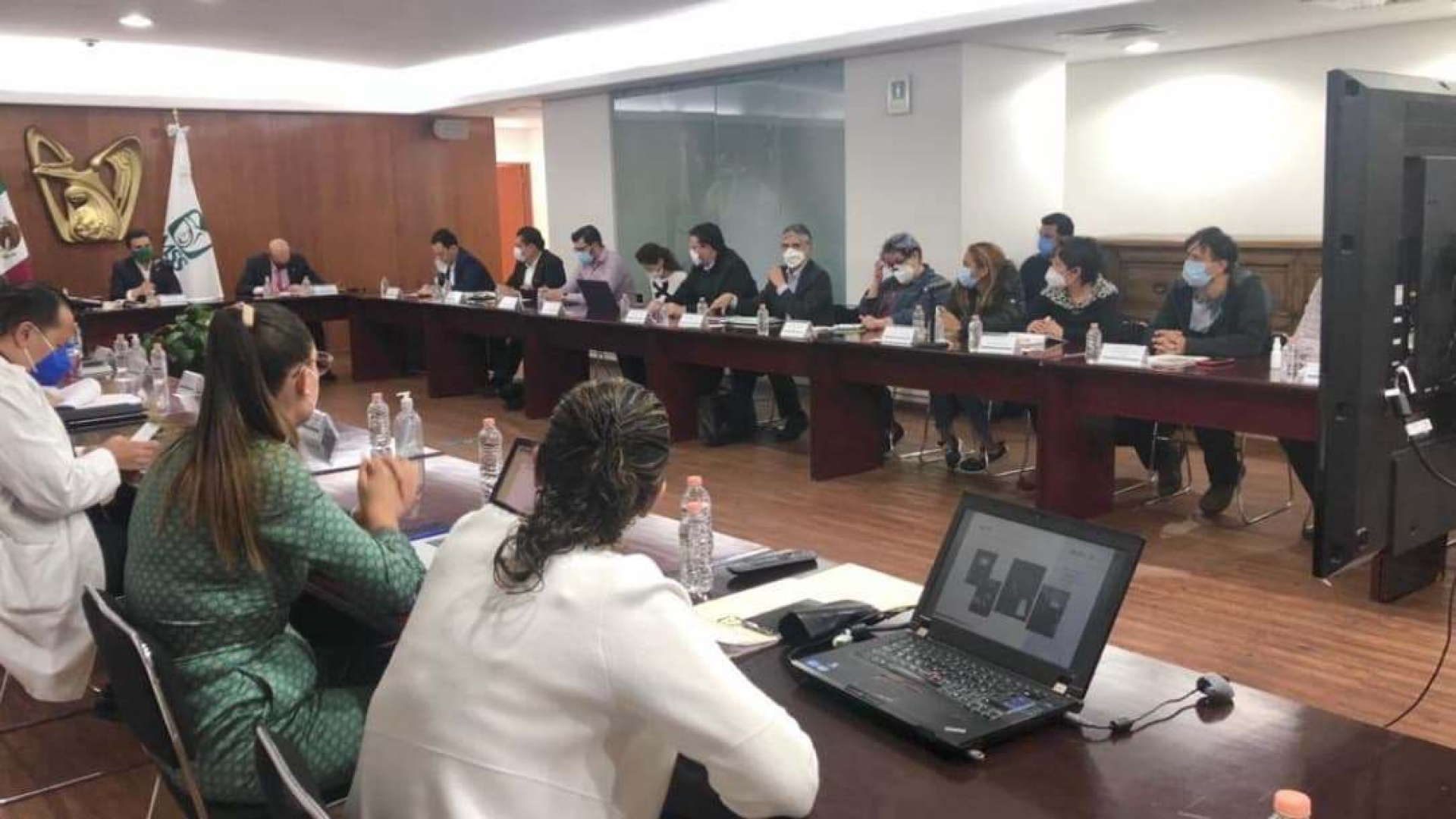IMSS firma convenio con Cancerología para atender pacientes pediátricos