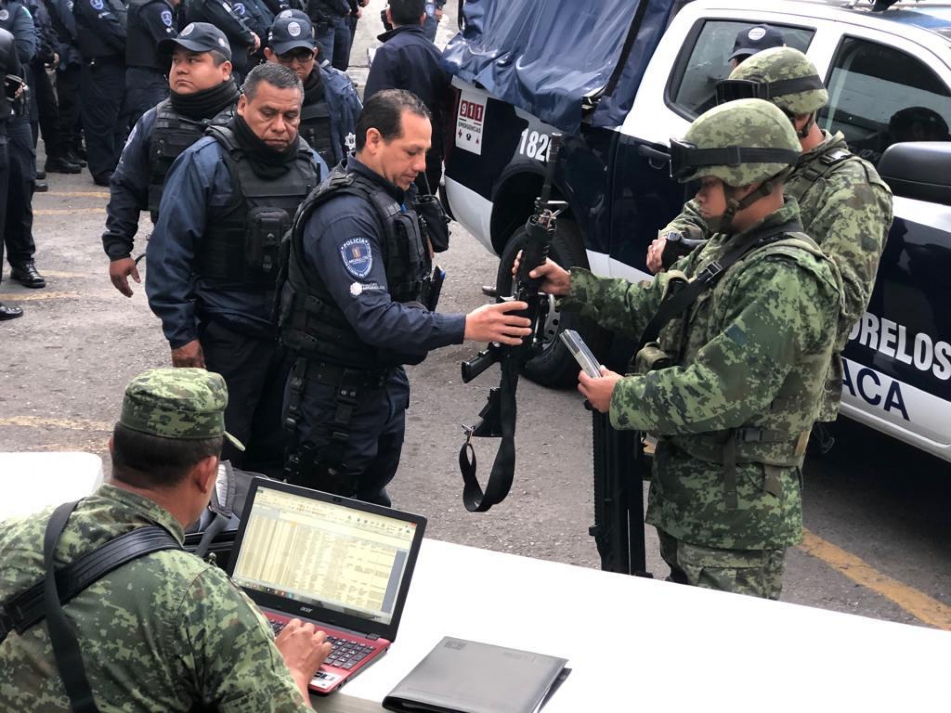 Revisa Sedena armamento a policías en Yautepec, Jiutepec y Cuernavaca