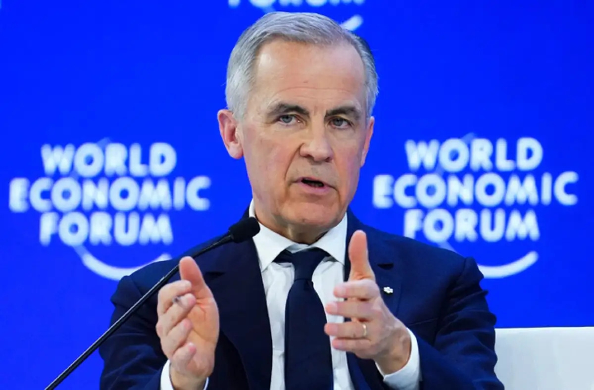 Mark Carney advierte que el mundo atraviesa una ruptura económica y política