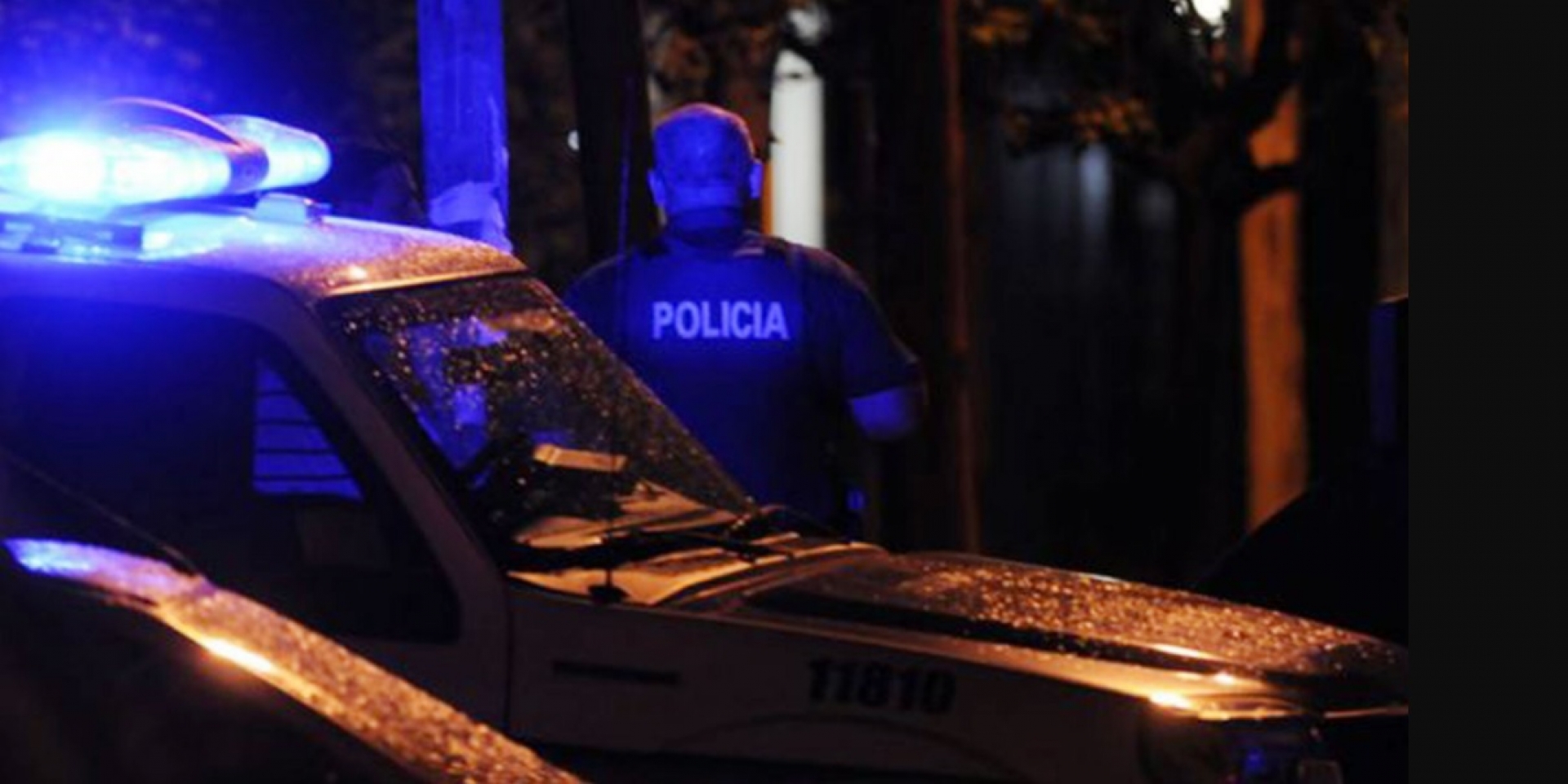 Acribillan a un joven afuera de su casa