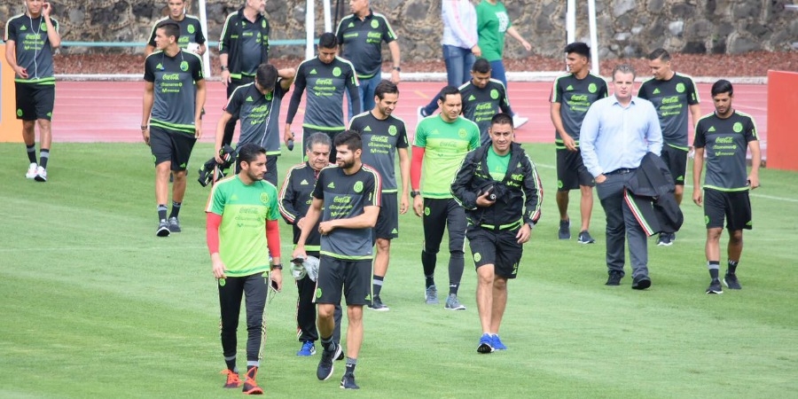Llegan seleccionados nacionales al estadio Centenario