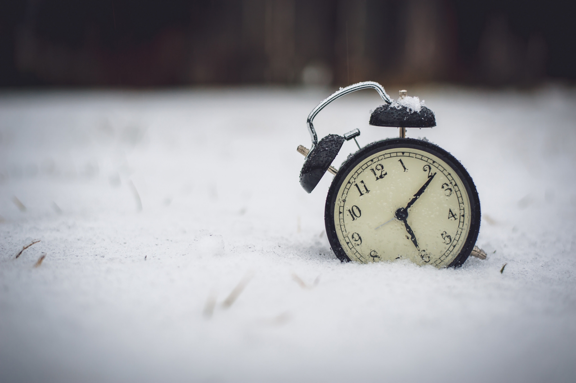 ¡No olvides retrasar tu reloj! El horario de verano termina