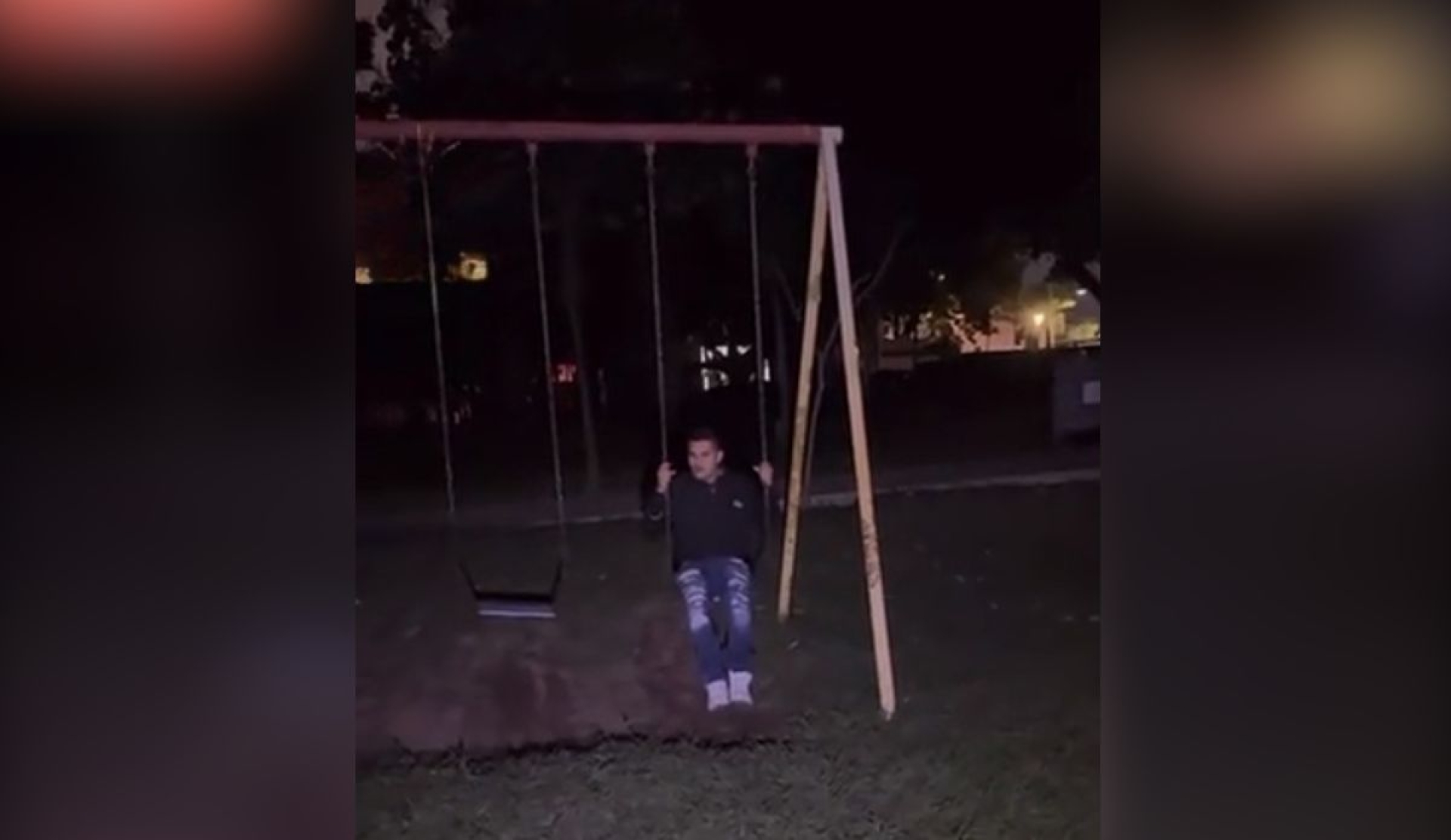 Columpio se mueve solo tras reto a Satanás y causa terror en TikTok