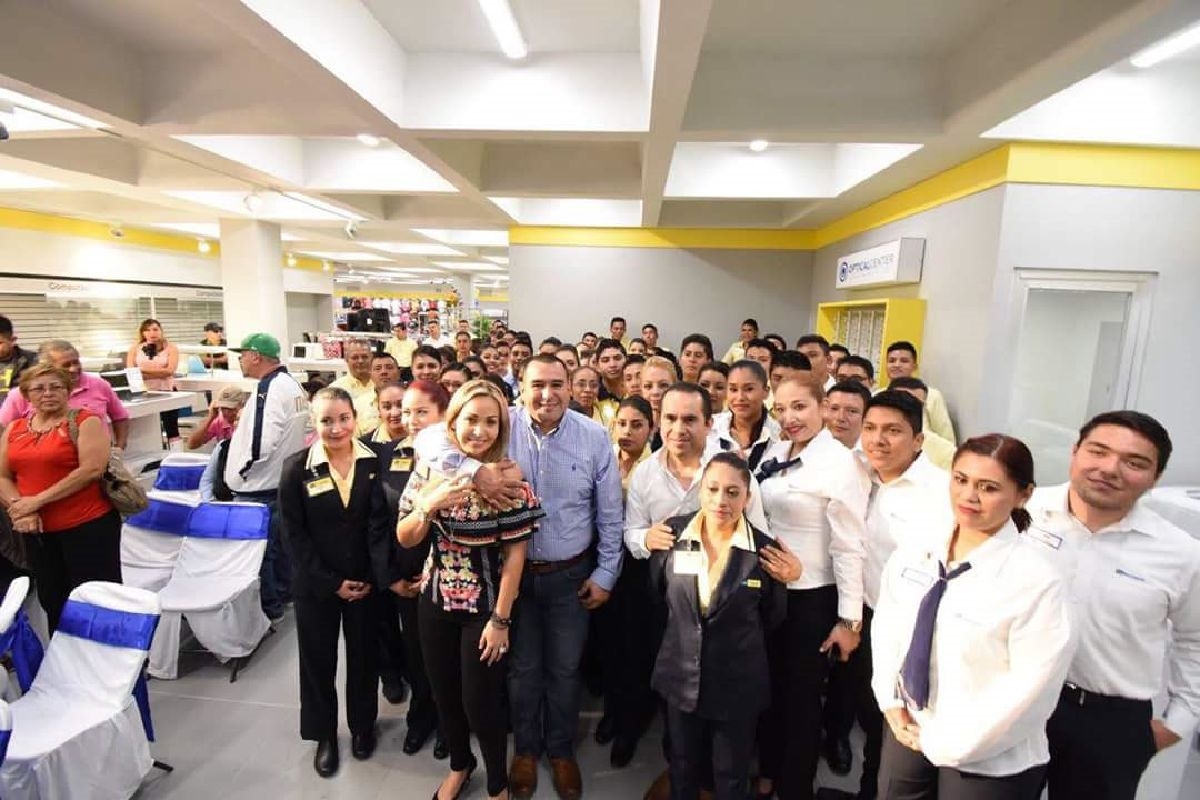 Inauguran nueva tienda comercial en Yautepec