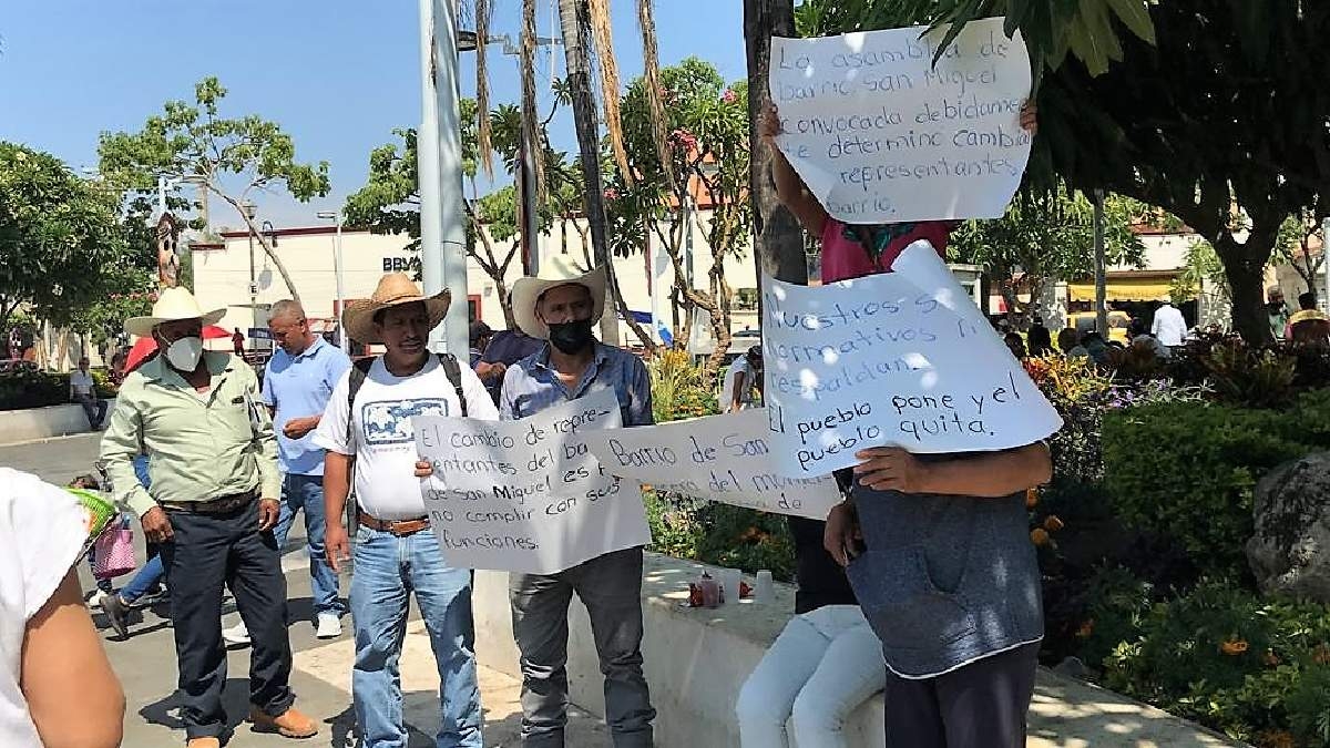 Destituyen a integrantes del Concejo Indígena de Hueyapan por incumplimientos