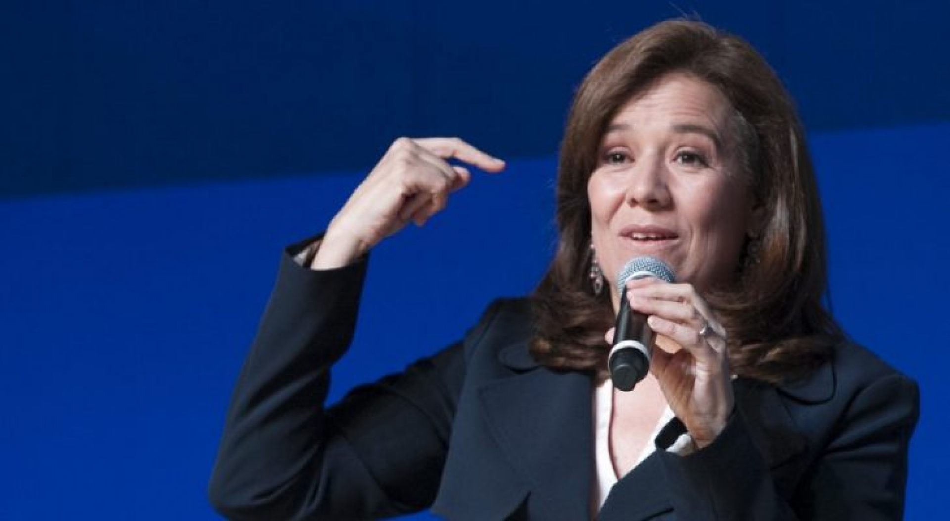 Margarita Zavala defiende comisiones bancarias: “Si no cobran por retiro de cajeros, desaparecerán los cajeros”