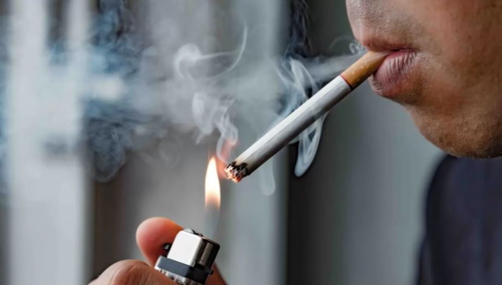 ¿Puede transmitirse el Covid-19 a través del humo del cigarrillo?