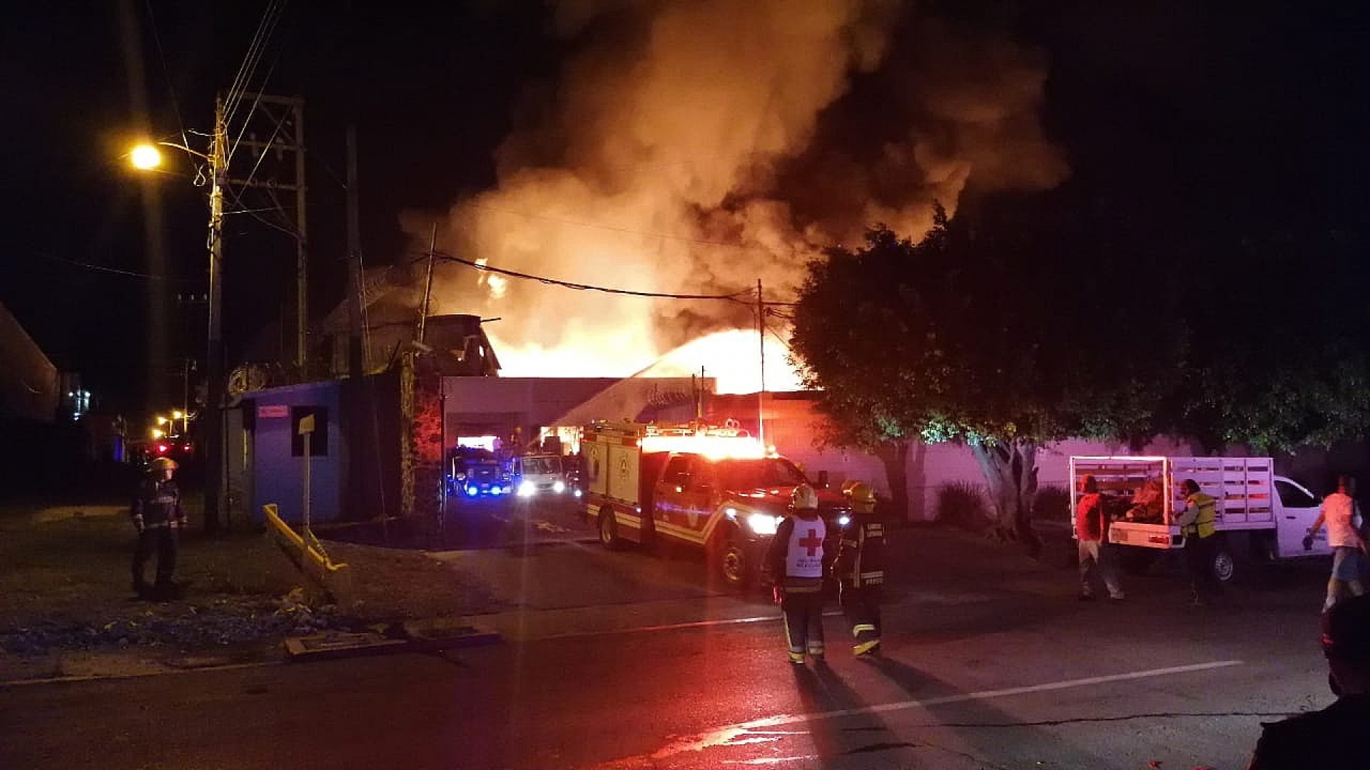 Se registró incendio en una fábrica en Civac, en Jiutepec