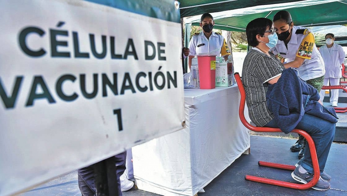 Gobierno anuncia fechas de vacunación a menores de 60 y maestros