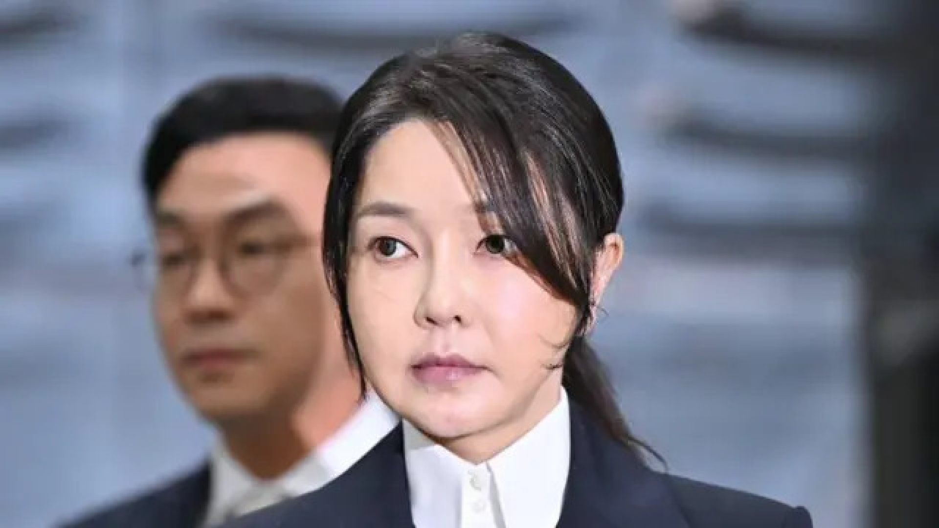 Tribunal condena a ex primera dama de Corea del Sur por corrupción