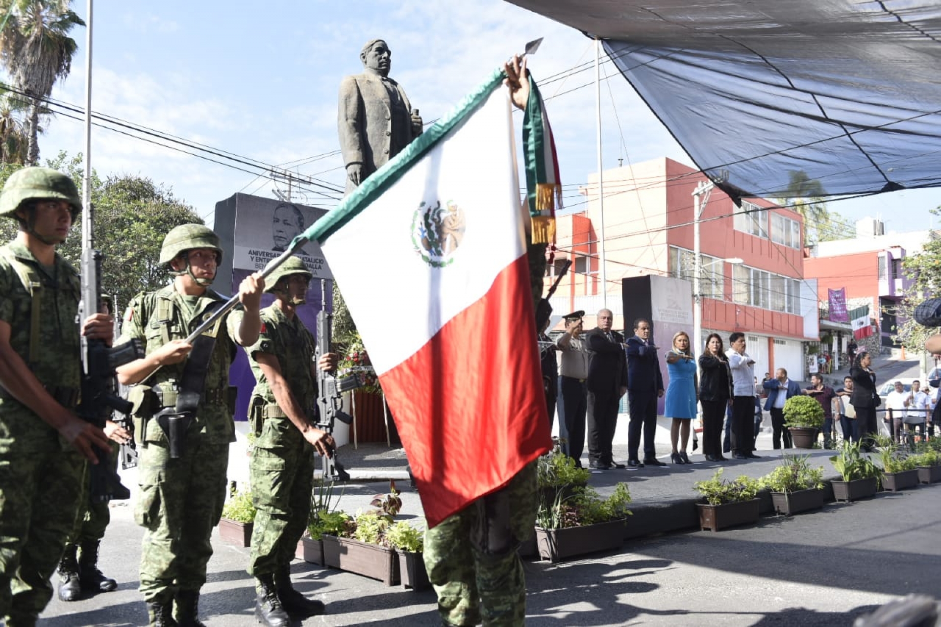 Conmemoran el natalicio de Benito Juárez