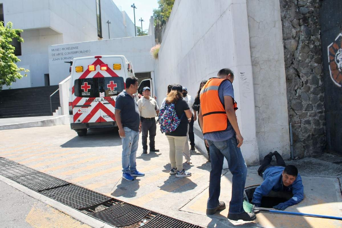 Se cayó a un registro de la CFE