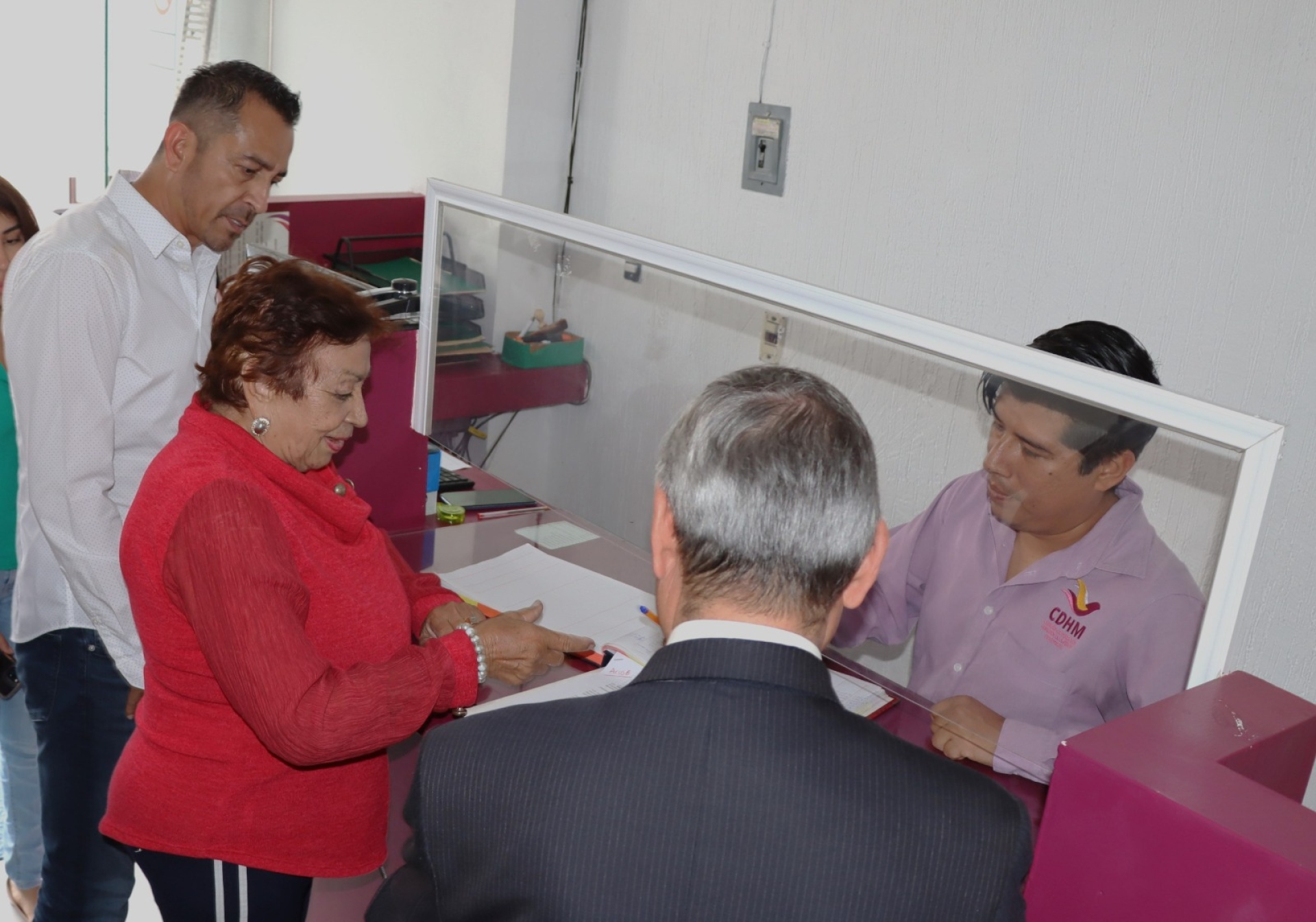 Piden legisladores y abogados que CDHM interponga recurso para frenar 'retiro dorado' de magistrados