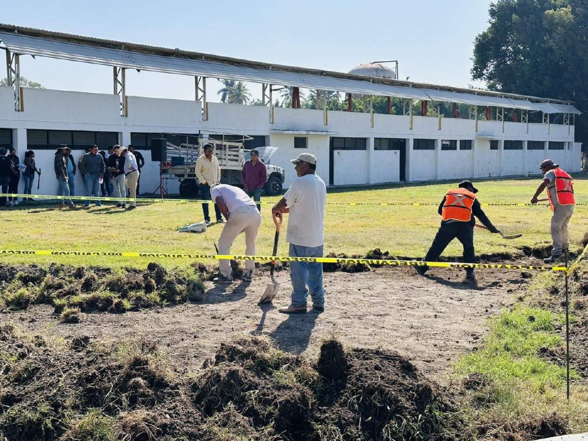 Arranca construcción de cancha de pádel en Jojutla
