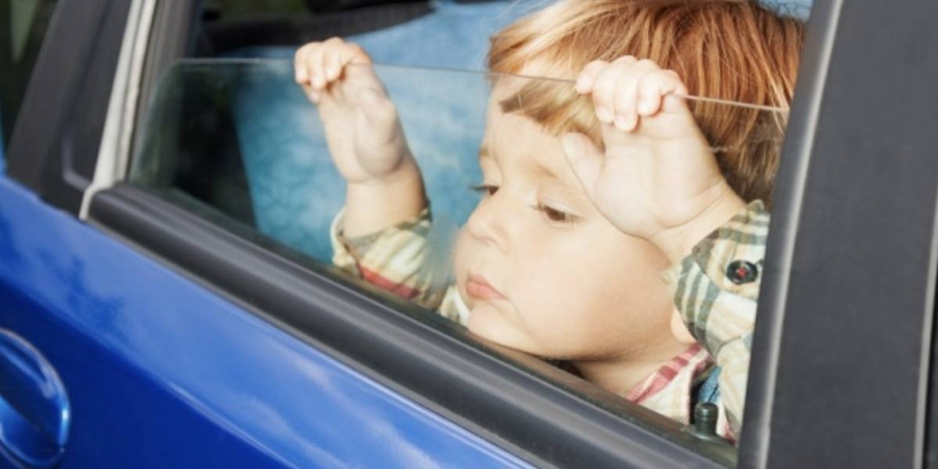 Por esto es que nunca debes dejar a tus hijos esperando en el auto