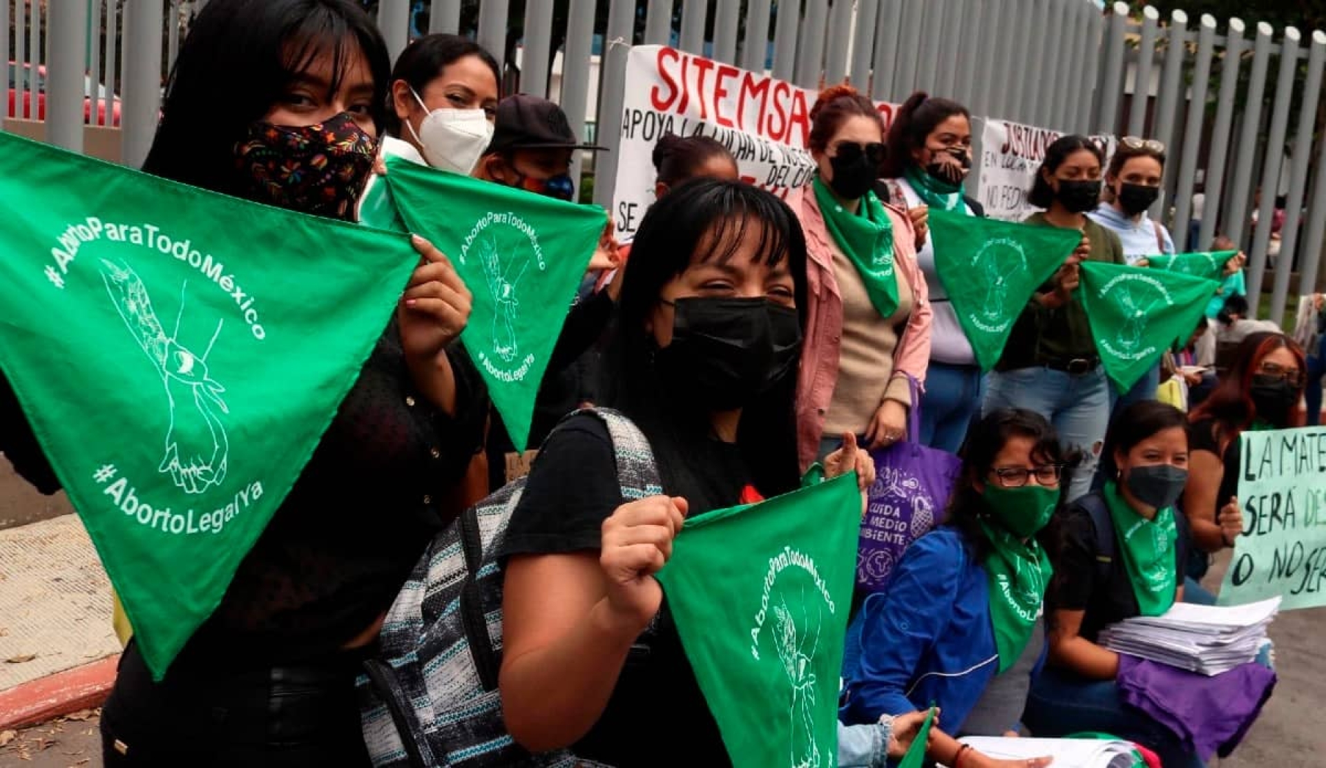 'Congela' Congreso iniciativas pro aborto, reiteran