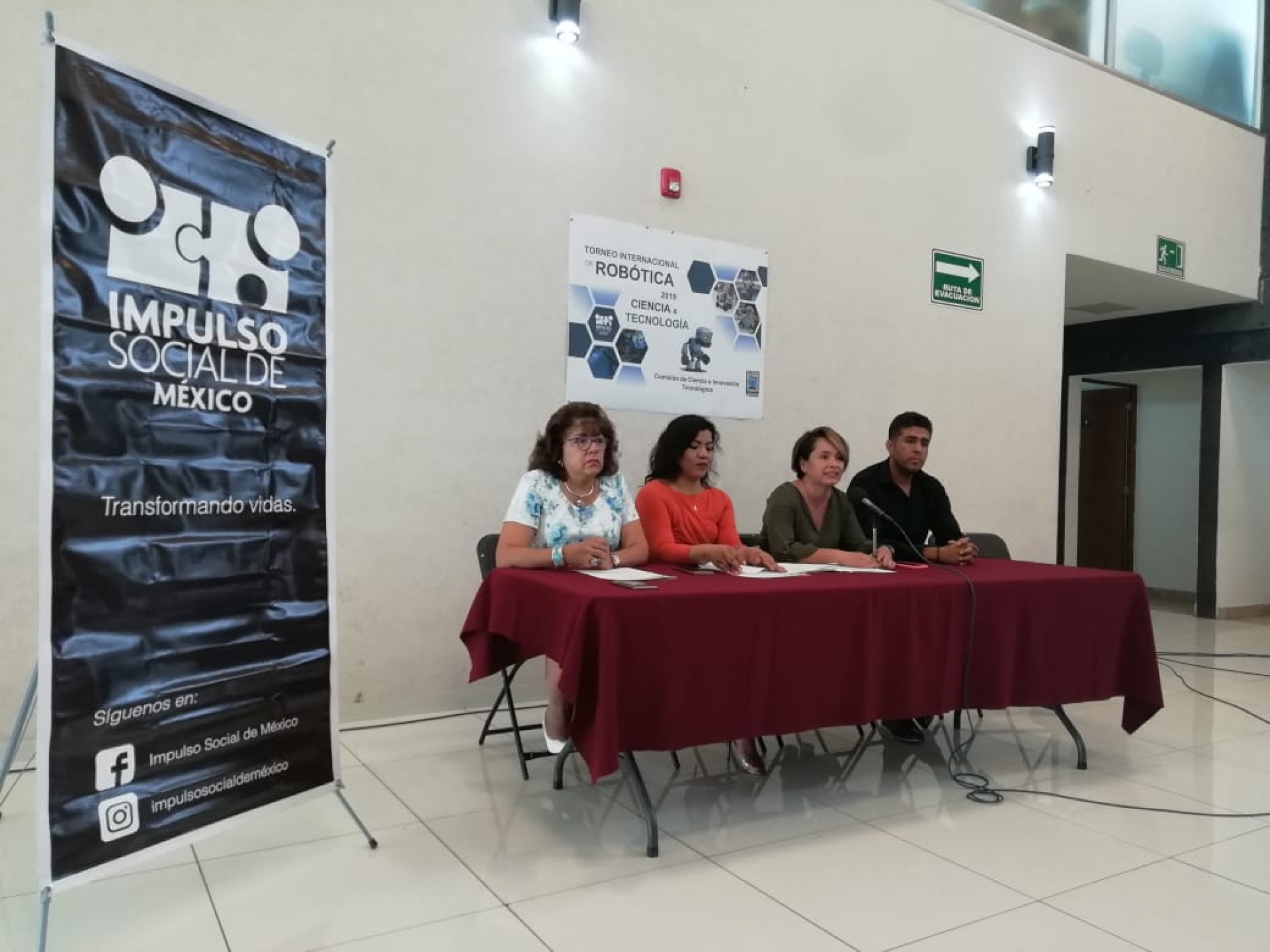 Anuncian diputados el torneo internacional de 'Robótica 2019'