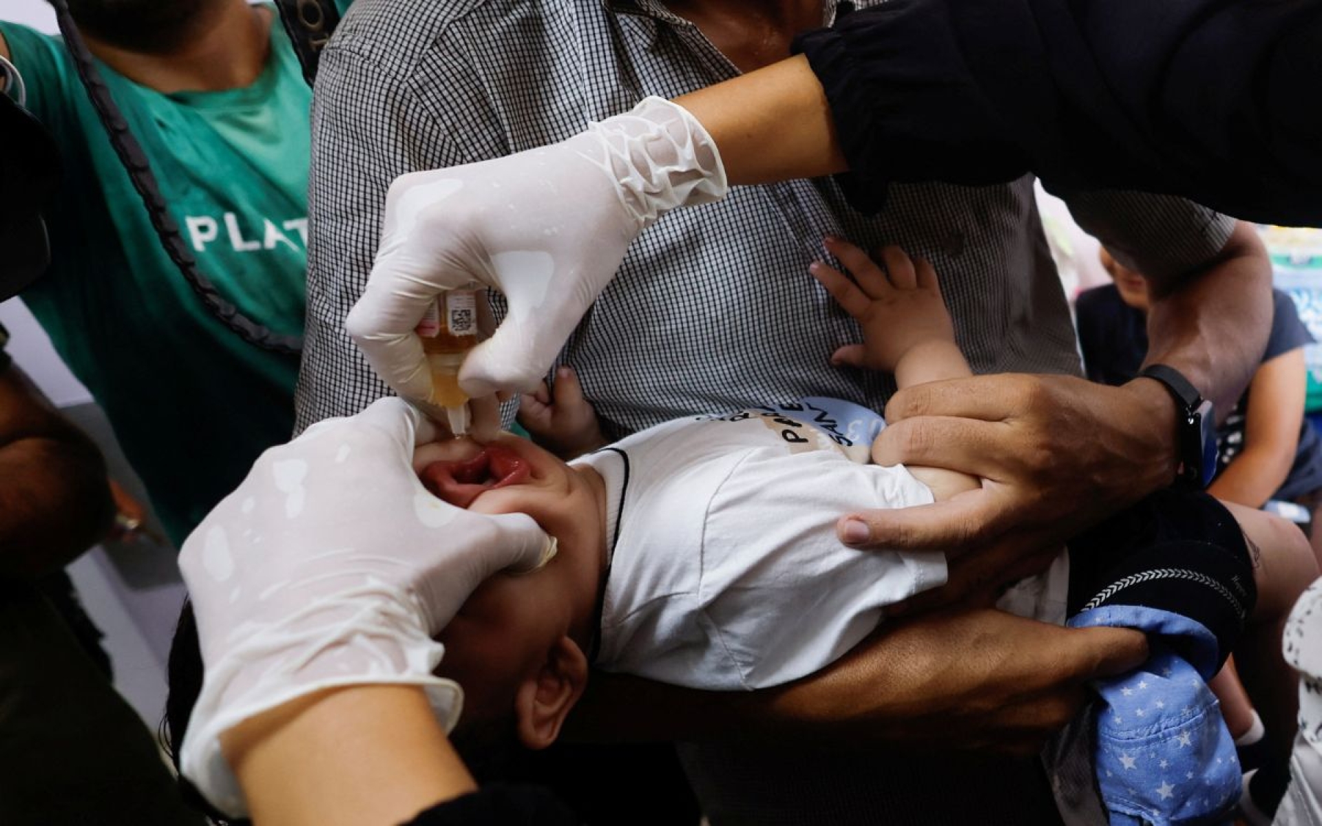 OMS destaca 'éxito masivo' en campaña de vacunación contra polio en Gaza
