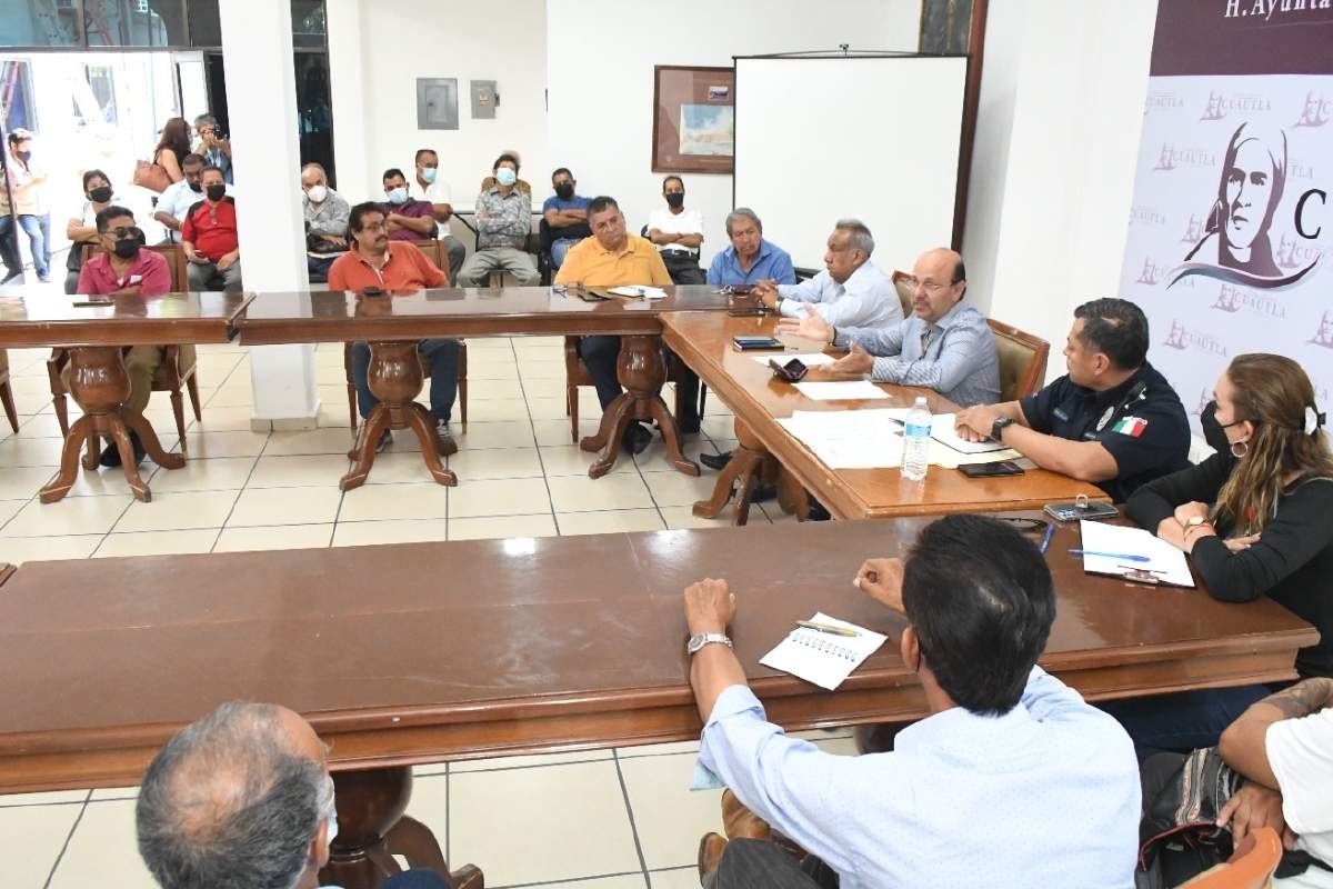 Participarán transportistas en descongestionamiento de Cuautla