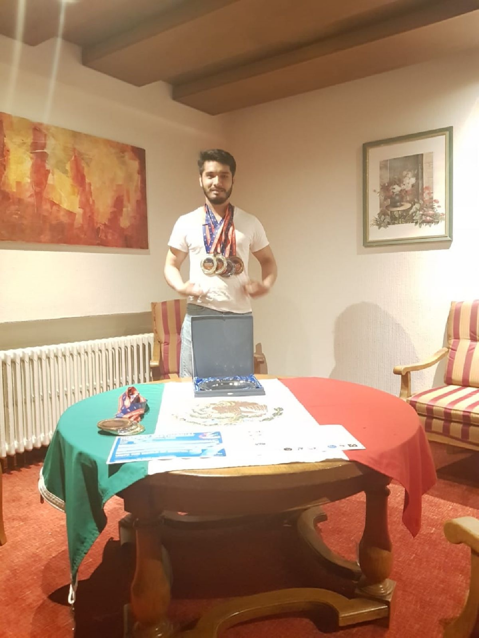 Sergio Cervantes gana cuatro preseas en el Campeonato Europeo de Artes Marciales