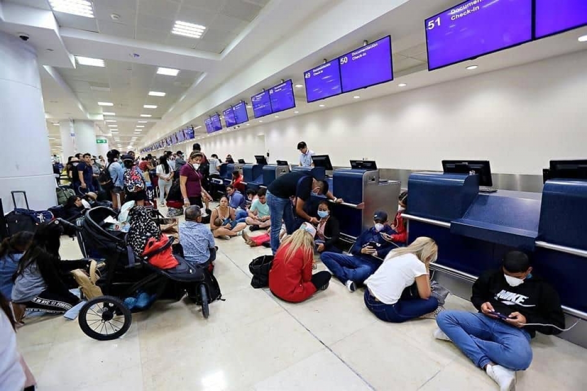 Aeropuerto Internacional de la CDMX cancela vuelos por "Huracán Grace"