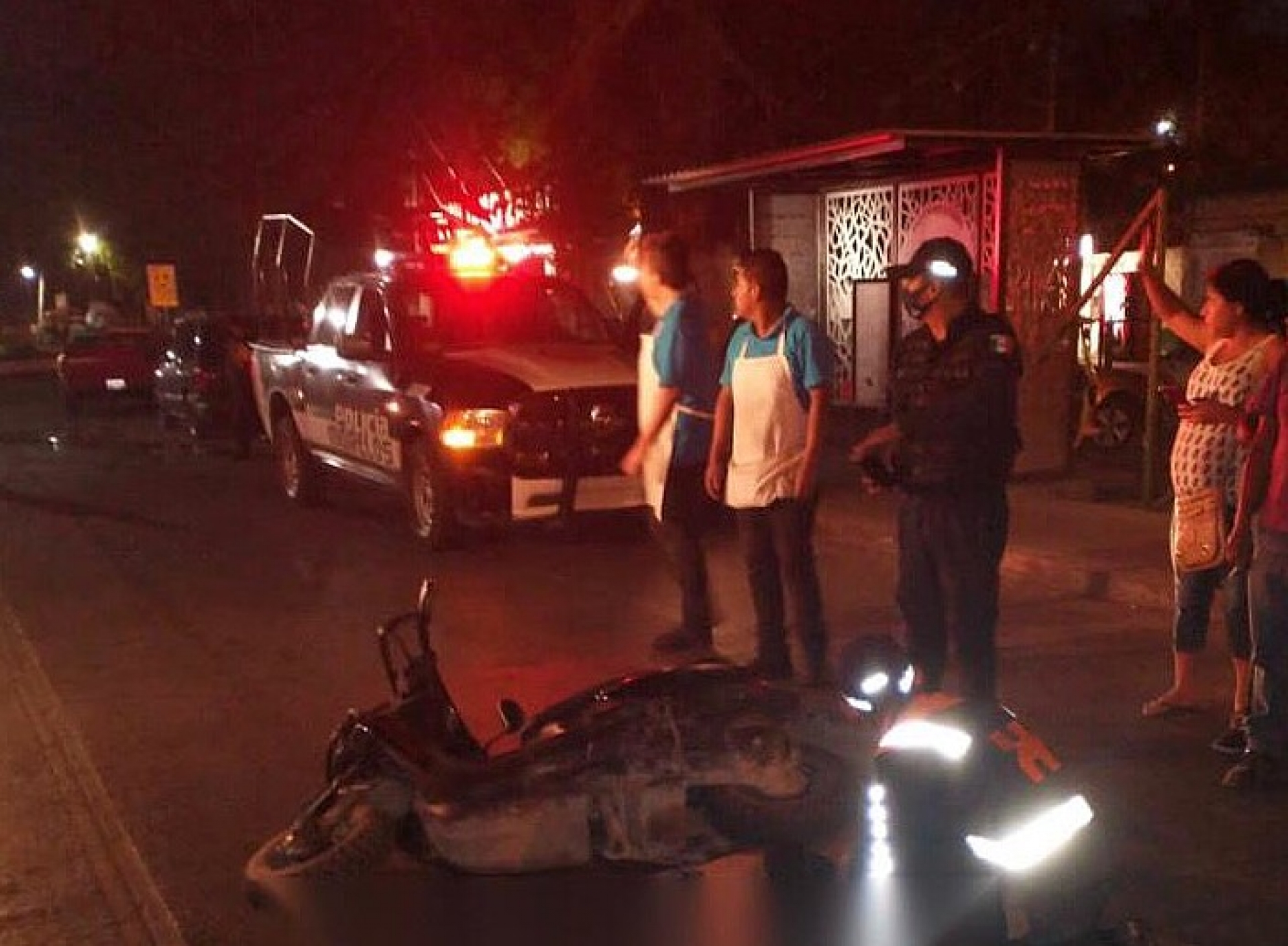Fallece mujer tras derrapar en su motoneta, en Zacatepec