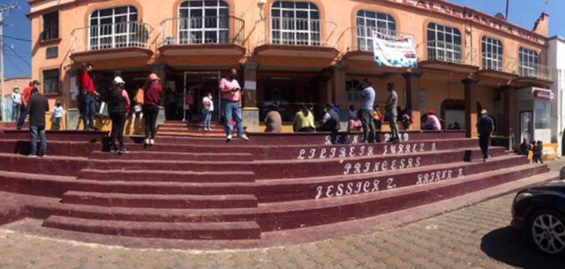 Toman presidencia municipal de Tlalnepantla, por falta de apoyo contra pandemia